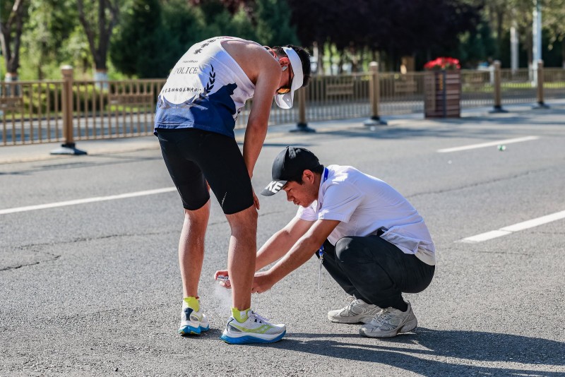 半程马拉松男子纪录刷新！  长安里?2025吉木萨尔天山马拉松  暨“跑遍大美新疆”（吉木萨尔）圆满落幕