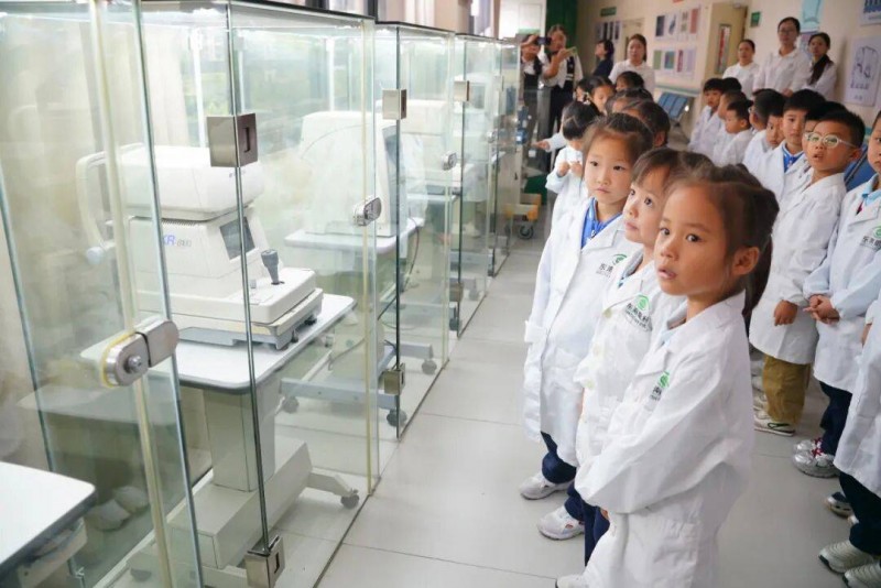 “爱眼小卫士”科普探秘，从小养成近视防控好习惯