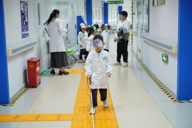 “爱眼小卫士”科普探秘，从小养成近视防控好习惯