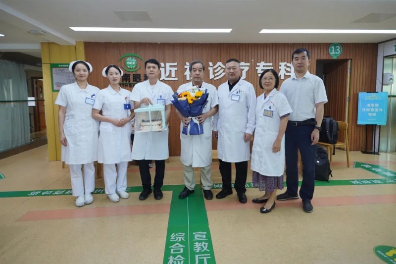 中国医师节，致敬光明守护者