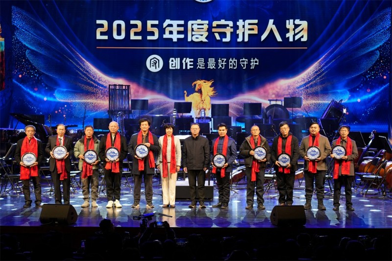 陶瓷界开先河!首届“陶瓷春晚”如何成为五粮文创品牌升维支点