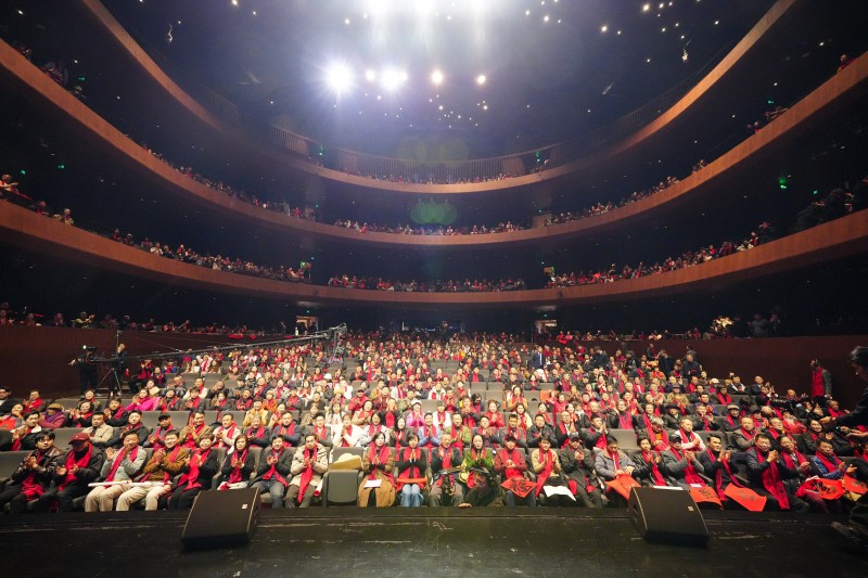 陶瓷界开先河!首届“陶瓷春晚”如何成为五粮文创品牌升维支点