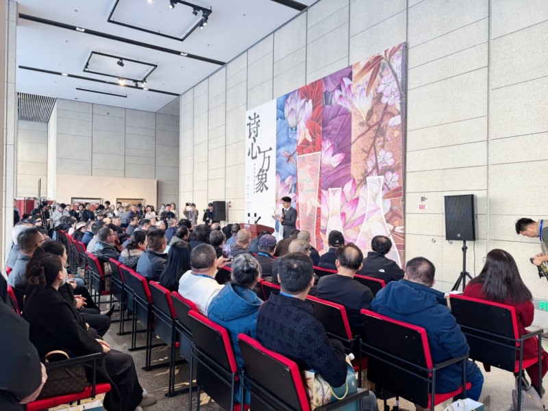 泥金飞彩诗心万象：守护者传播计划·张闻冰陶瓷艺术展在京开幕