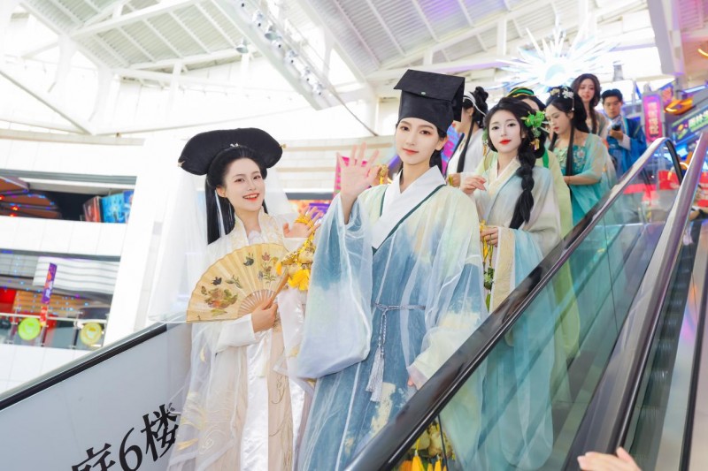沉浸式体验赋能双节消费 广州正佳广场打造文旅融合新样本