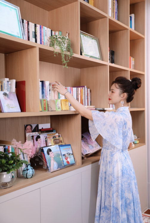 外国留学生爱上中文诗《我有花一朵》，文化输出让世界看见中国魅力