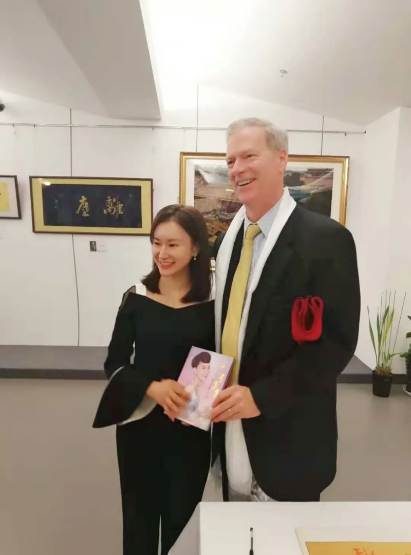 外国留学生爱上中文诗《我有花一朵》，文化输出让世界看见中国魅力