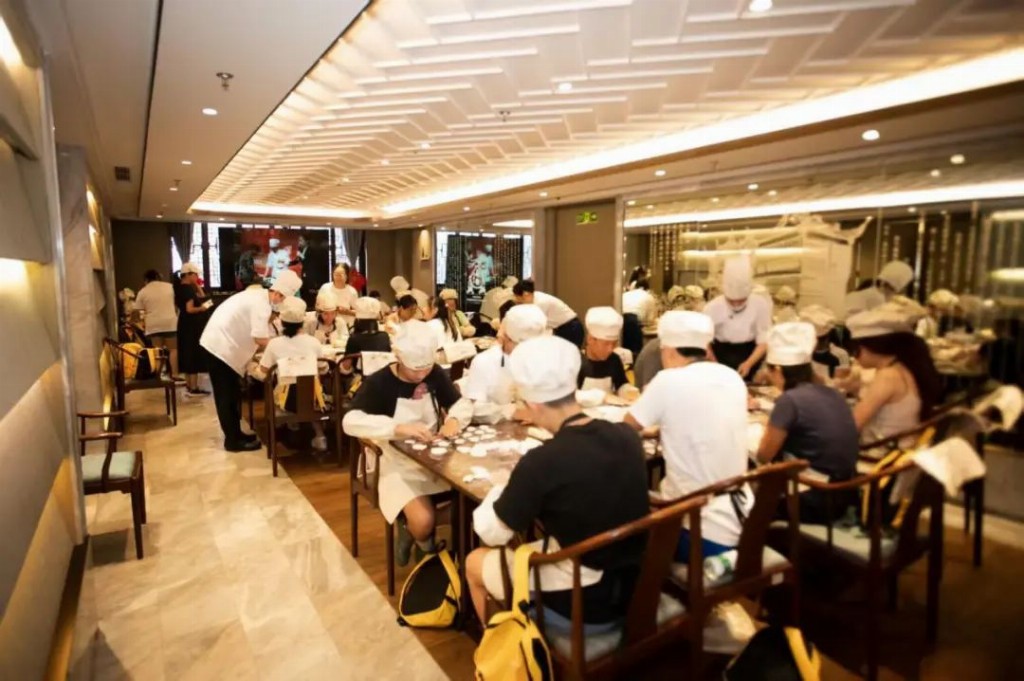 海创黄浦·智汇z世代 | 从舌尖到指尖：华裔青少年深度体验中国非遗文化