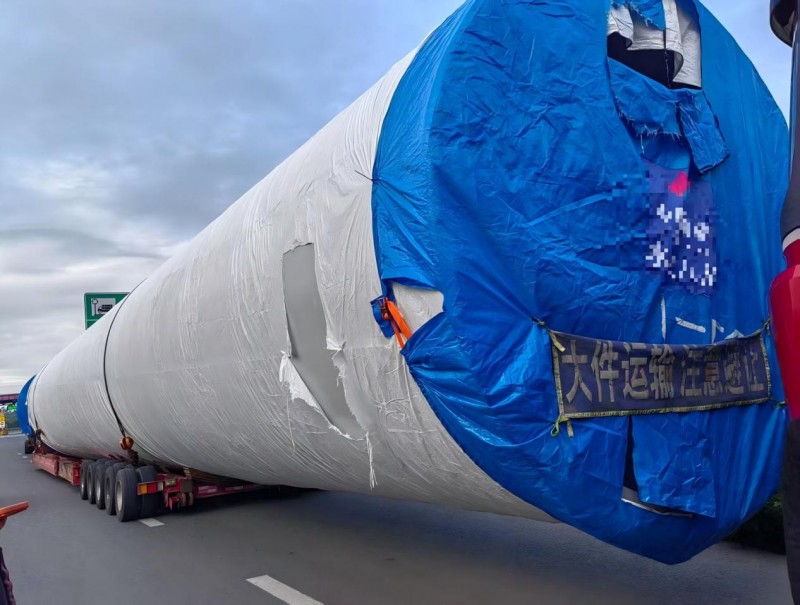 5台风电大件运输车集体“偏航”重庆高速执法部门依法查处未按许可路线行驶行为