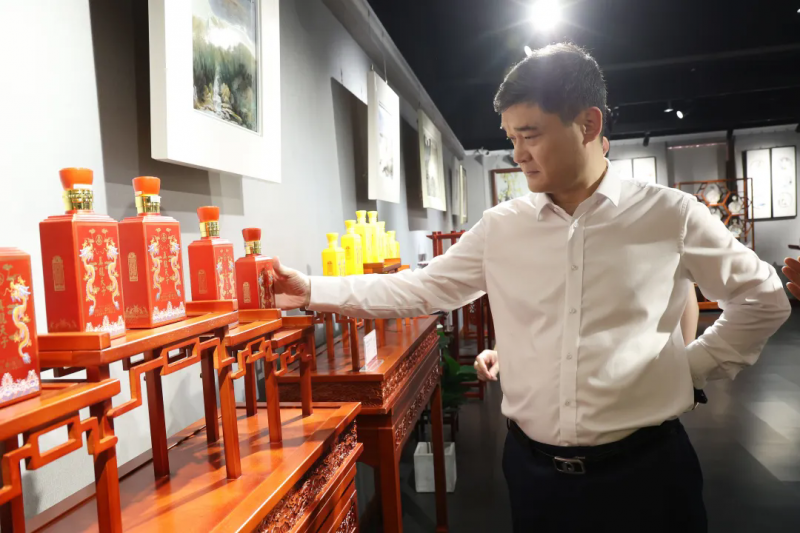 强强联袂共启新纪元，万茗堂与保利酒业达成战略合作