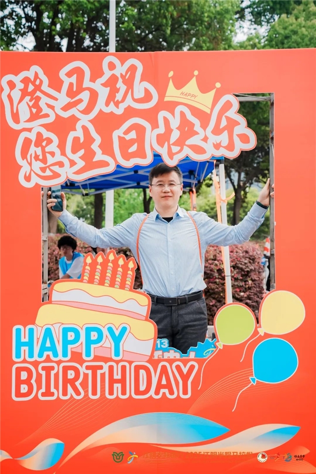 江阴农商银行2025江阴半程马拉松鸣枪开跑！女子打破赛会纪录！