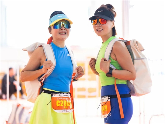 江阴农商银行2025江阴半程马拉松鸣枪开跑！女子打破赛会纪录！