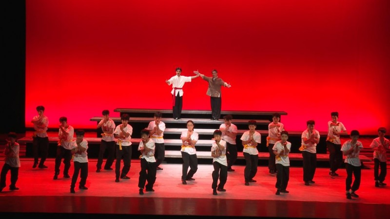 西秦戏现代剧《麒麟夺锦》：非遗双璧唱新声，一出好戏活乡村