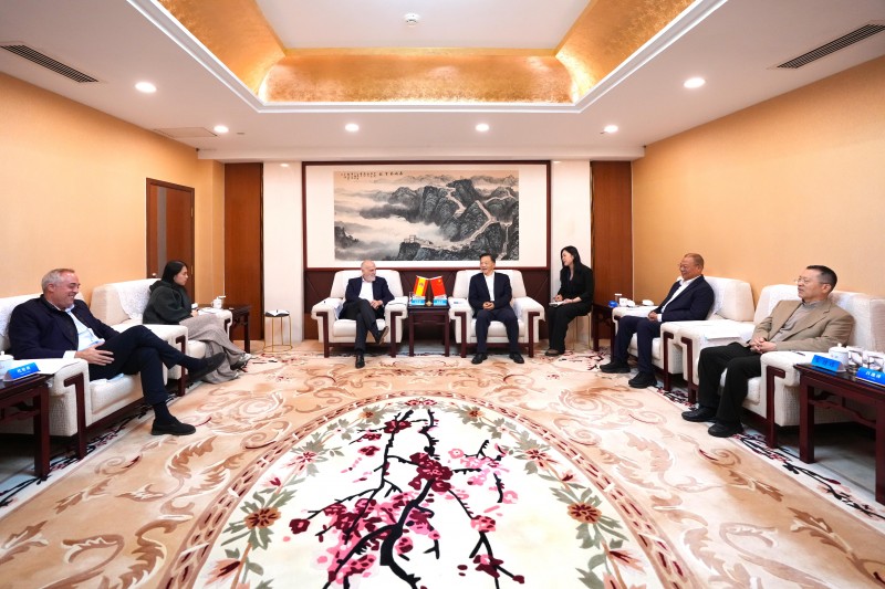 西甲联盟随西班牙国王访华,开启足球战略合作新篇章