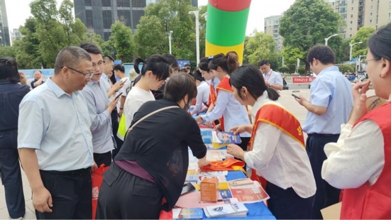 平安融易盐城分公司：“守住钱袋子·护好幸福家”公益宣传活动