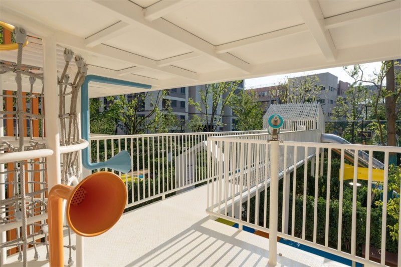 亲子趣拍定格爱的成长瞬间