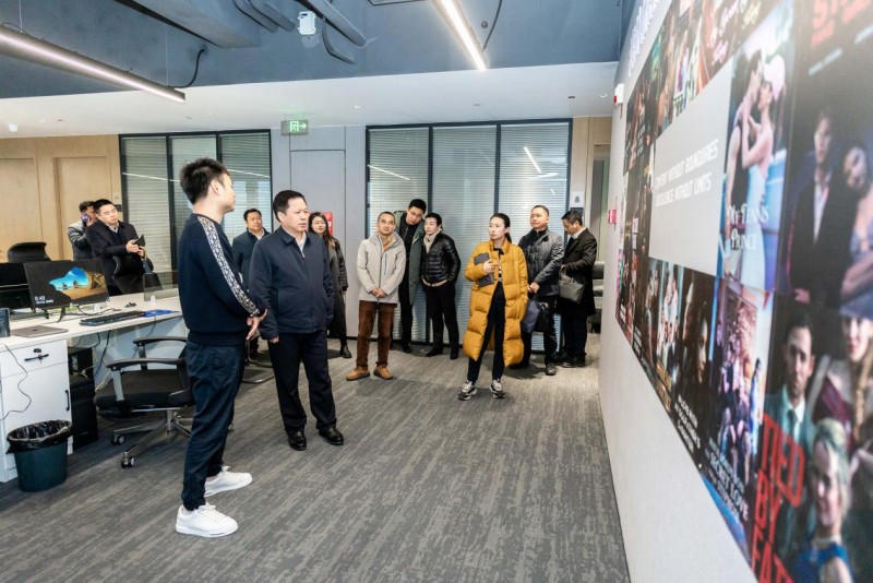 省委宣传部副部长、省广电局局长贺辉一行调研xtv短剧出海