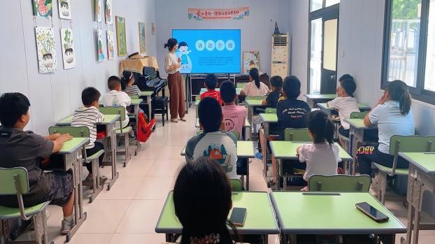 平安融易南通分公司：童心绘梦 平安护航