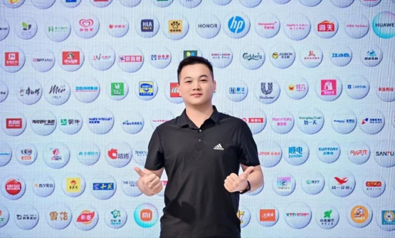 《万大精品超市创始人陈宏润：以学习驱动创新，引领精品超市新篇章》