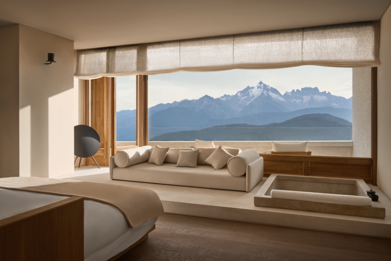 东方美境,神山之畔:德钦梅里泊度酒店卓然启幕