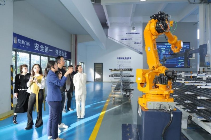 吴晓波走进皇派门窗标杆工厂，即将揭秘中国好门窗的品质密码！