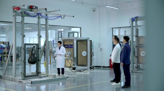 吴晓波走进皇派门窗标杆工厂，即将揭秘中国好门窗的品质密码！