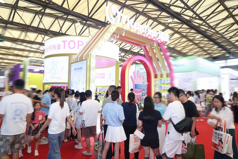 2025上海百货会完美落幕！添赞硬核“手护”实力圈粉，新品互动引热潮！