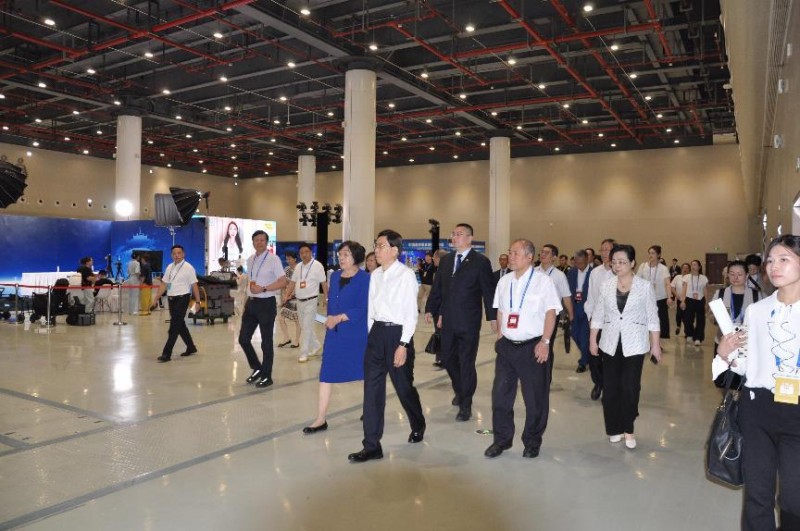 “王力杯” 乡村振兴返乡创业大学生直播系列活动湖北地区正式启动