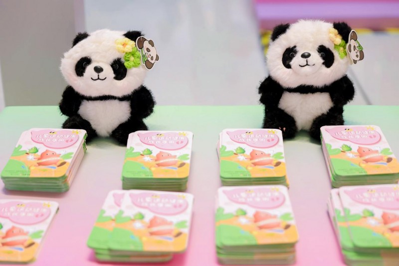 达因伊可新携手海王星辰玩转公益快闪，以“科学营养 合理运动”为儿童健康赋能