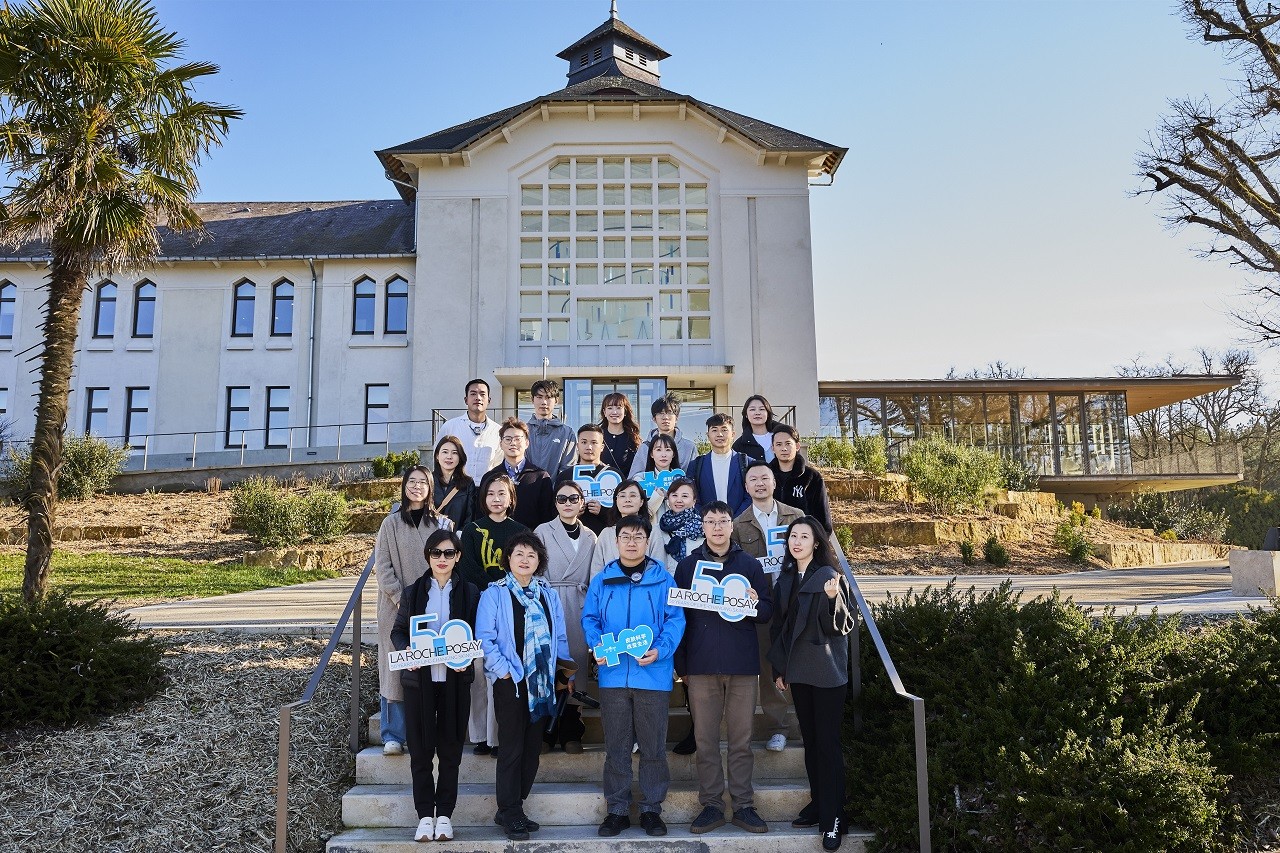 理肤泉50周年全球庆典启幕，共话皮肤健康新未来