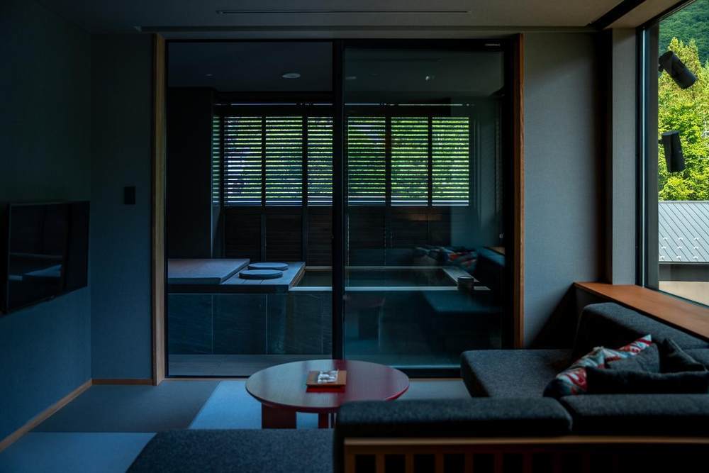 今年流行coolcation？躲进22度的夏天里