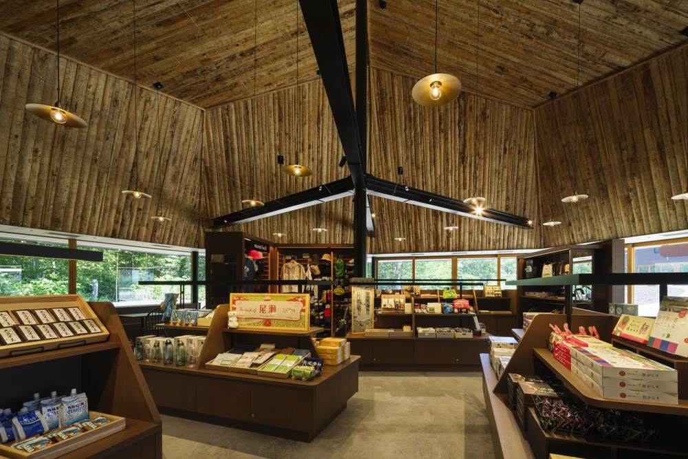 【lucy尾瀬鳩待】はとまちベース内観